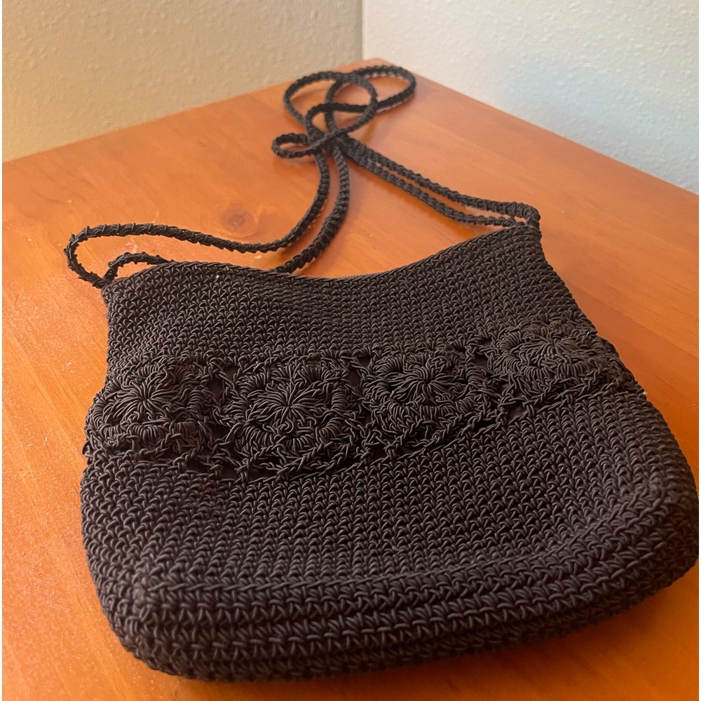 Crocheted shoulder bucket bag. Great shape no snags no tears no stains.
